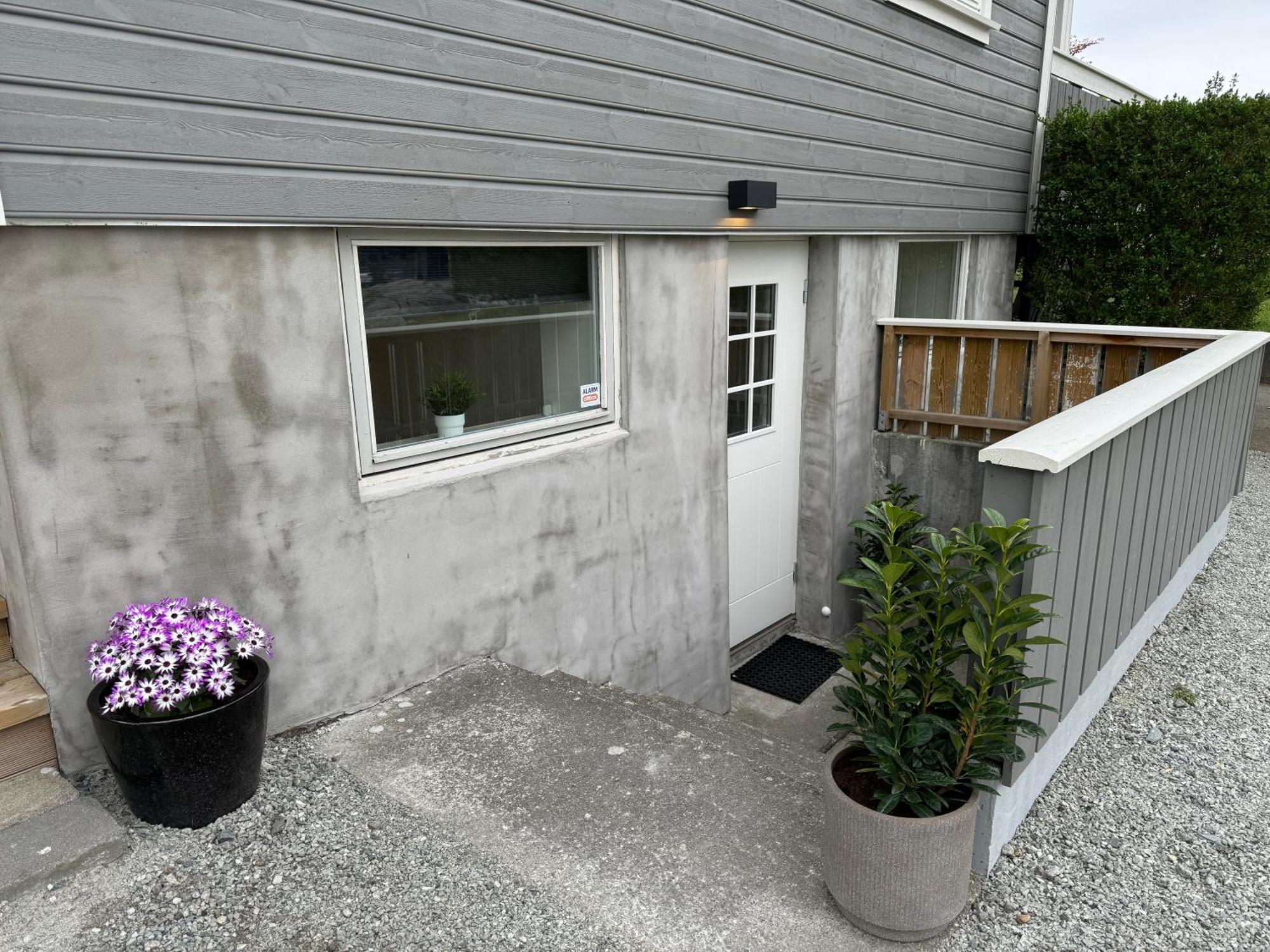 Mini Apartment In Centre Of Jorpeland Exterior photo